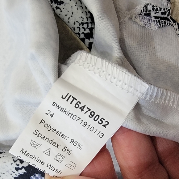 Shein Snake Print Mini Skirt with split Size Small - Picture 13 of 14